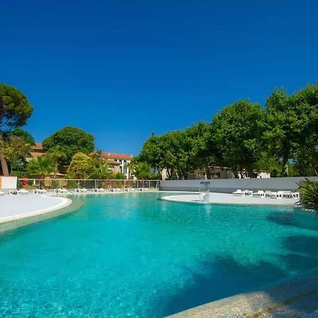 Camping Des Sept Fonts Agde Extérieur photo